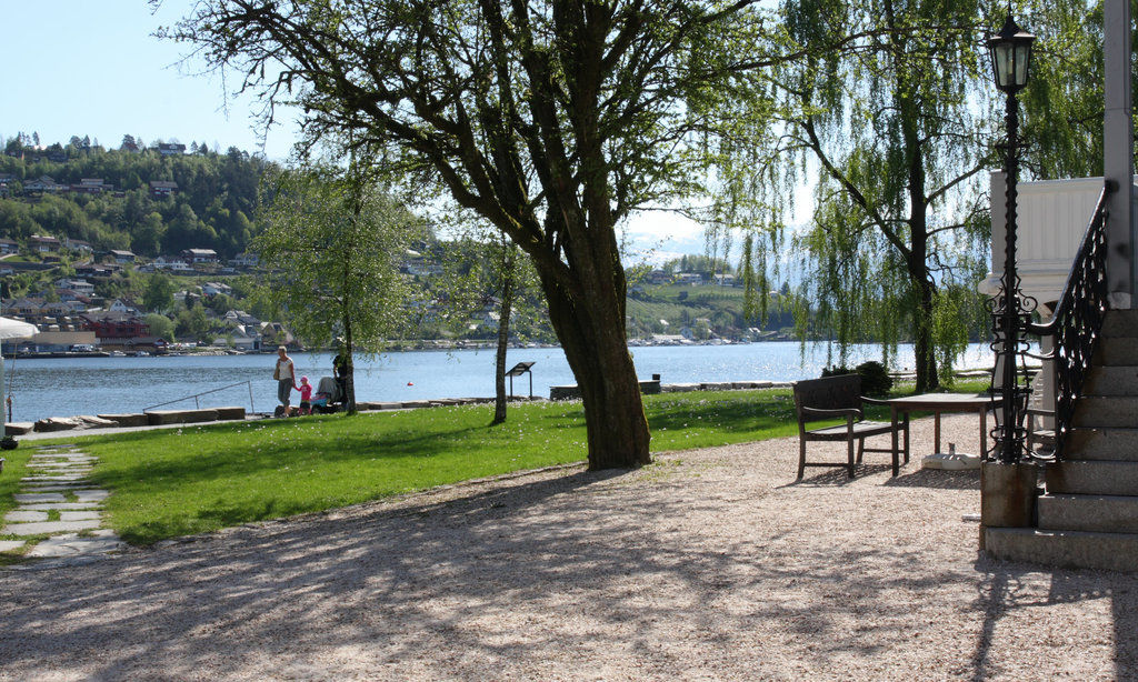 Hotel Thon Sandven 3*